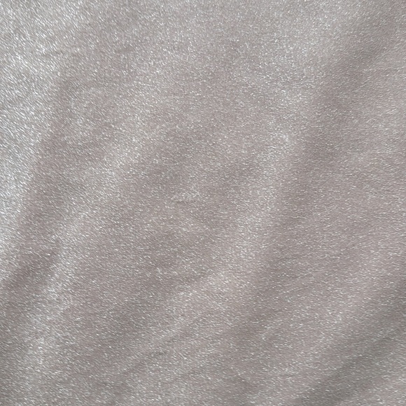 Large Beige Pink Top Shiny from Rareism - Picture 2 of 3